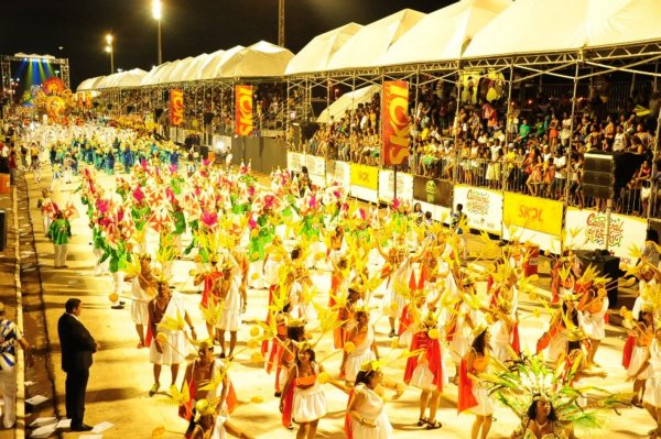 Programação da Passarela do Samba começa nesta sexta-feira com desfile de blocos