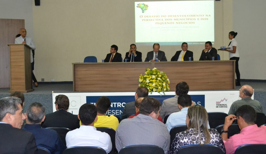 Compras governamentais fortalecem MPEs, diz Edilson Baldez a prefeitos