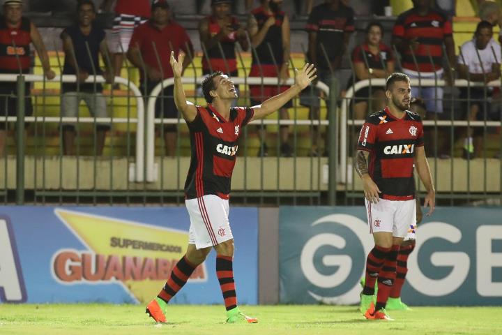 Flamengo estreia na Taça Rio aplicando goleada na Portuguesa
