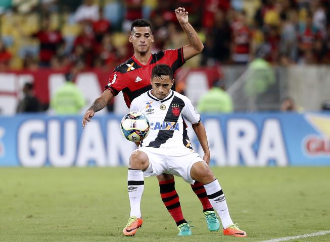 Vasco garante vaga na final da Taça Rio e pega vencedor de Fluminense e Botafogo