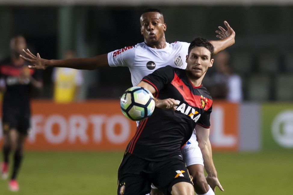 Sport vence Santos na Vila e deixa temporariamente a zona de rebaixamento