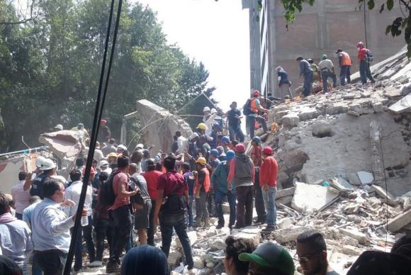 Autoridades mexicanas estimam que 50 pessoas continuam soterradas