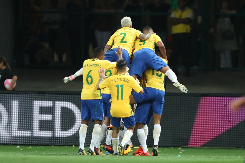 Brasil se despende em grande estilo das eliminatórias para Copa da Rússia