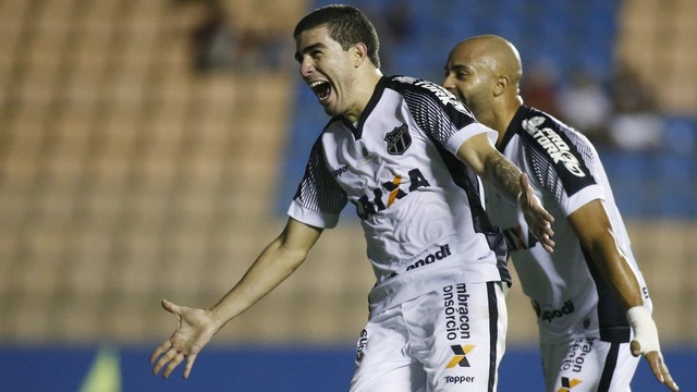 Ceará vence o líder Internacional e está a três pontos da liderança da Série B