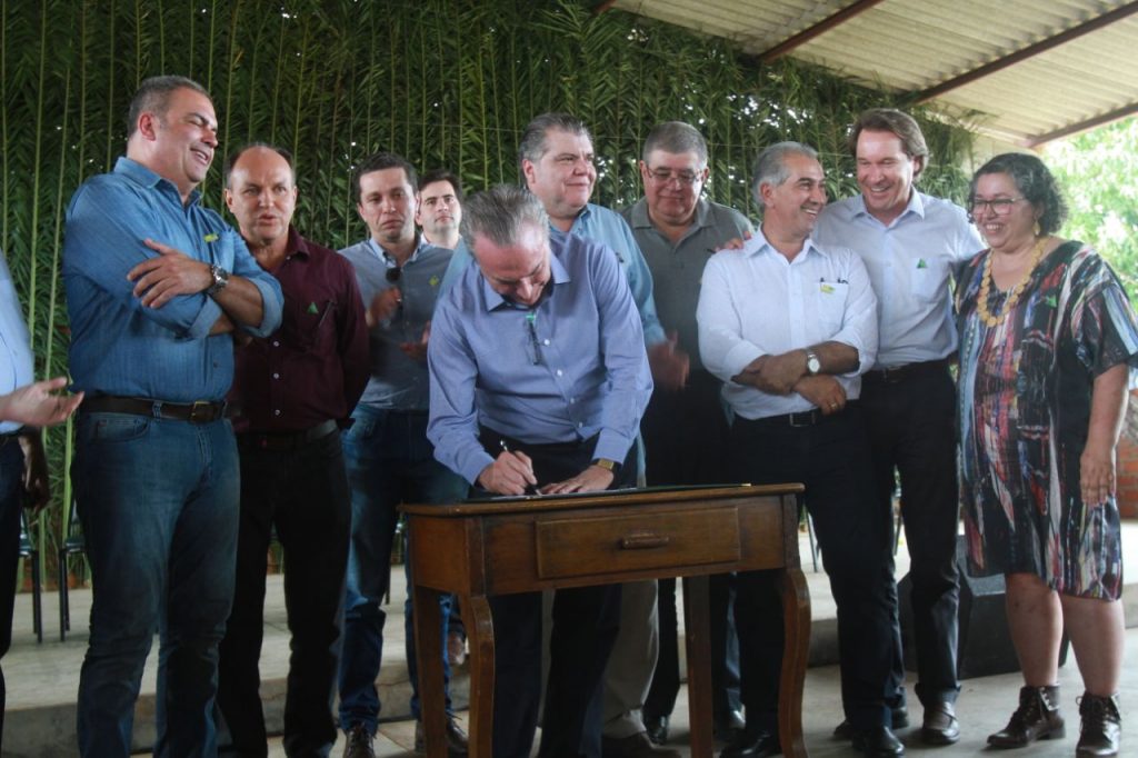 Decreto presidencial converte multa ambiental em prestação de serviços
