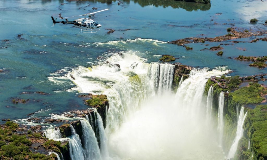 Grupo Bandeirantes lança a campanha “Quando o turismo cresce, o Brasil cresce junto”