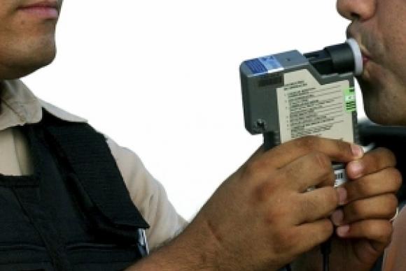 Aumentam as punições para crimes ao volante sob efeito de álcool