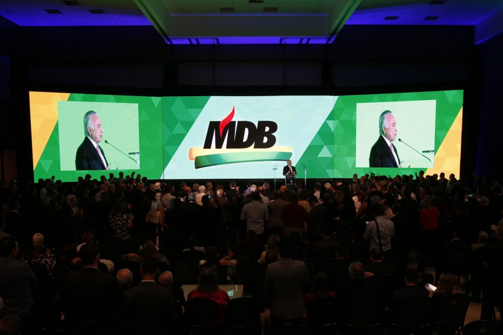 Em sua convenção nacional, PMDB muda o seu nome para MDB