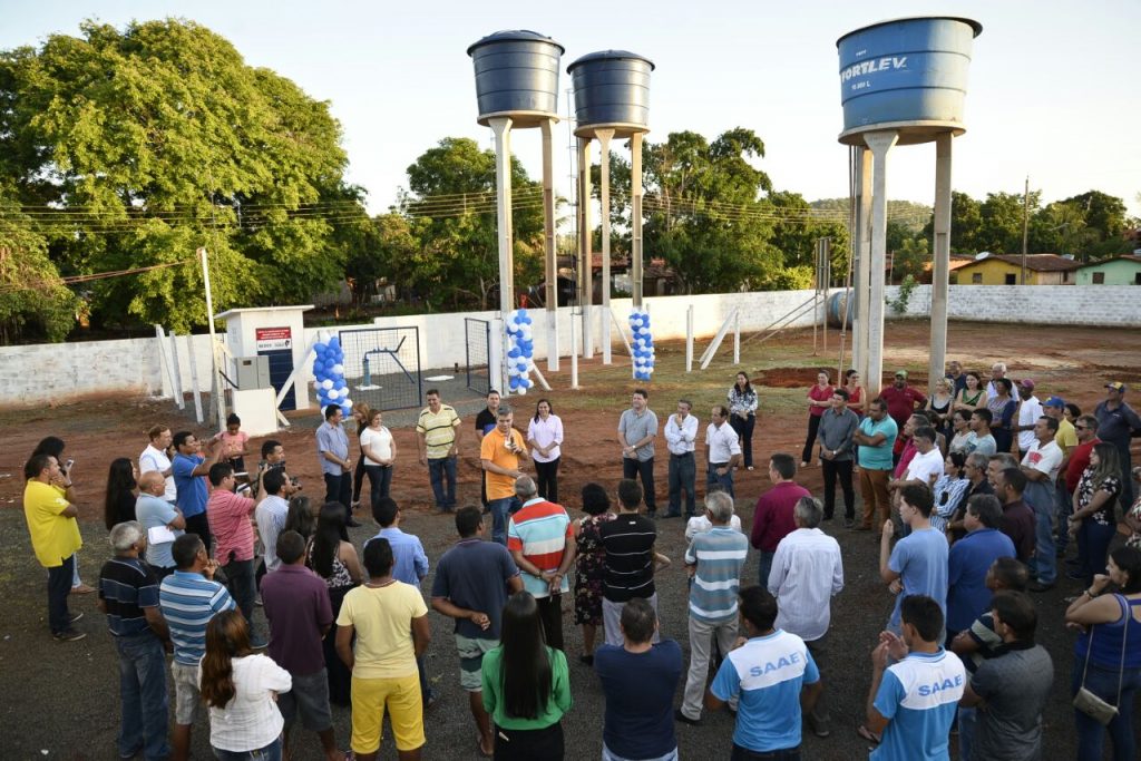 Pastos Bons inaugura sistema de abastecimento d´água em Várzea do Meio