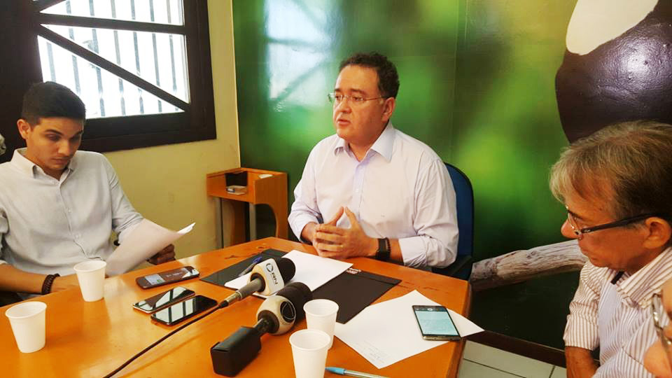 Roberto Rocha assume o PSDB e recebe para confraternização de Natal