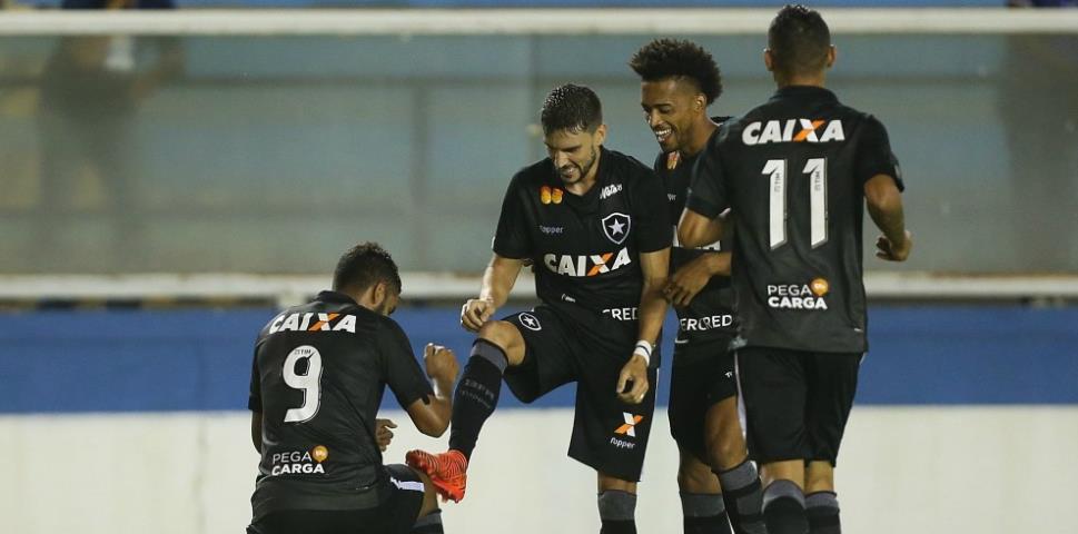 Botafogo vence e assume a vice-liderança do Grupo C da Taça Guanabara
