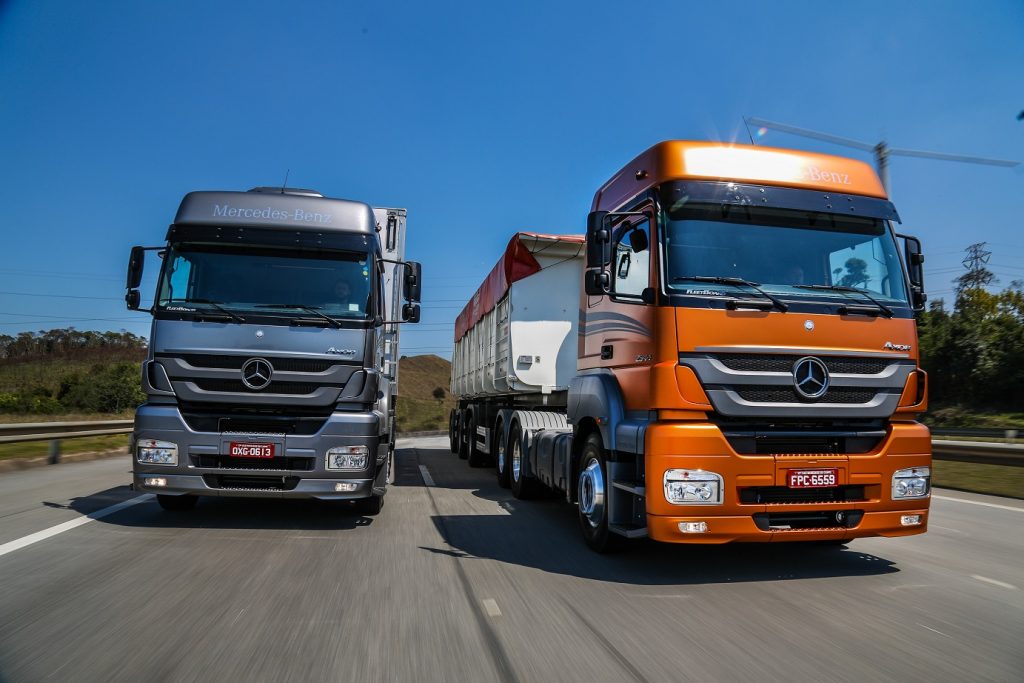 Mercedes-Benz lidera as vendas de veículos comerciais no Brasil no ano passado