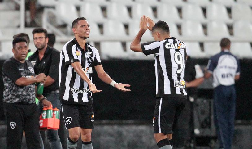 Botafogo elimina o Vasco e vai decidir Taça Rio com o vencedor do Fla-Flu