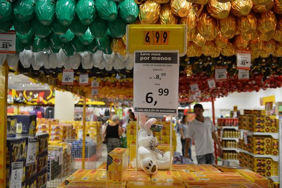 CNDL estima que 104 milhões vão fazer compras para a Páscoa