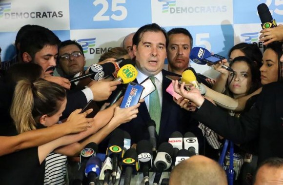Rodrigo Maia lança sua pré-candidatura a presidente da República