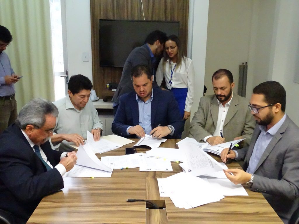 Seap assina convênio com Senai e Senac para realização de cursos a presidiários