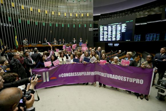 Deputadas e senadoras criam agenda especial para Semana da Mulher