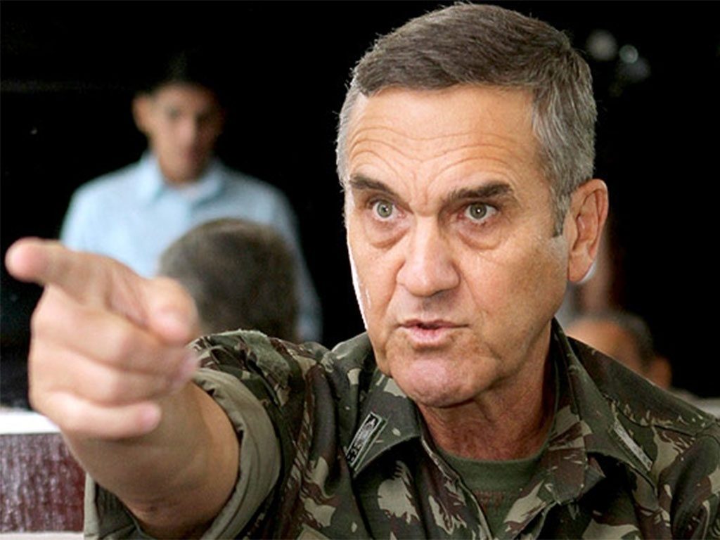 PT reage às críticas de general do Exército sobre a candidatura de Lula e interferência da ONU