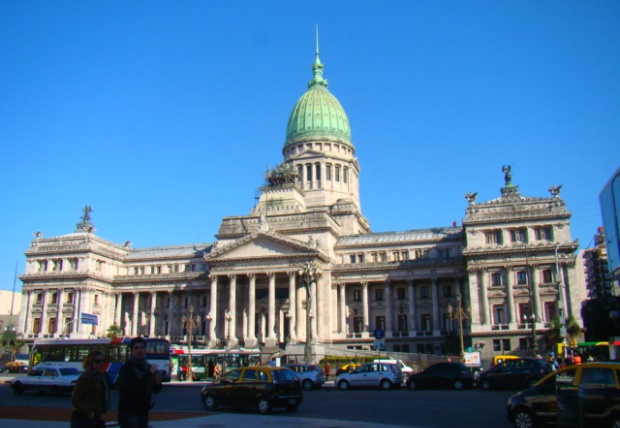 Congresso da Argentina elimina bitributação com o Brasil