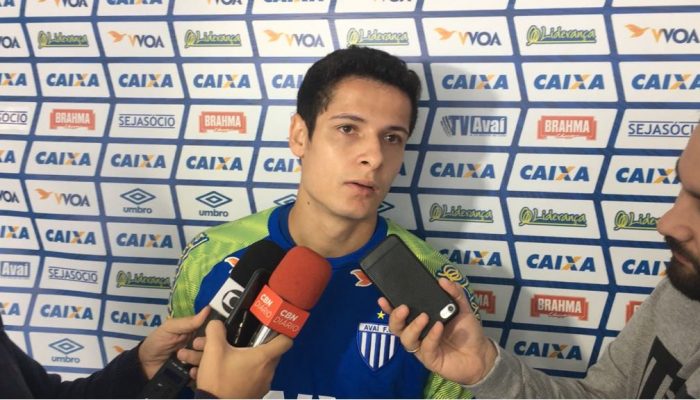 Volante do Avaí admite que jogo contra o Sampaio nesta terça-feira será complicado