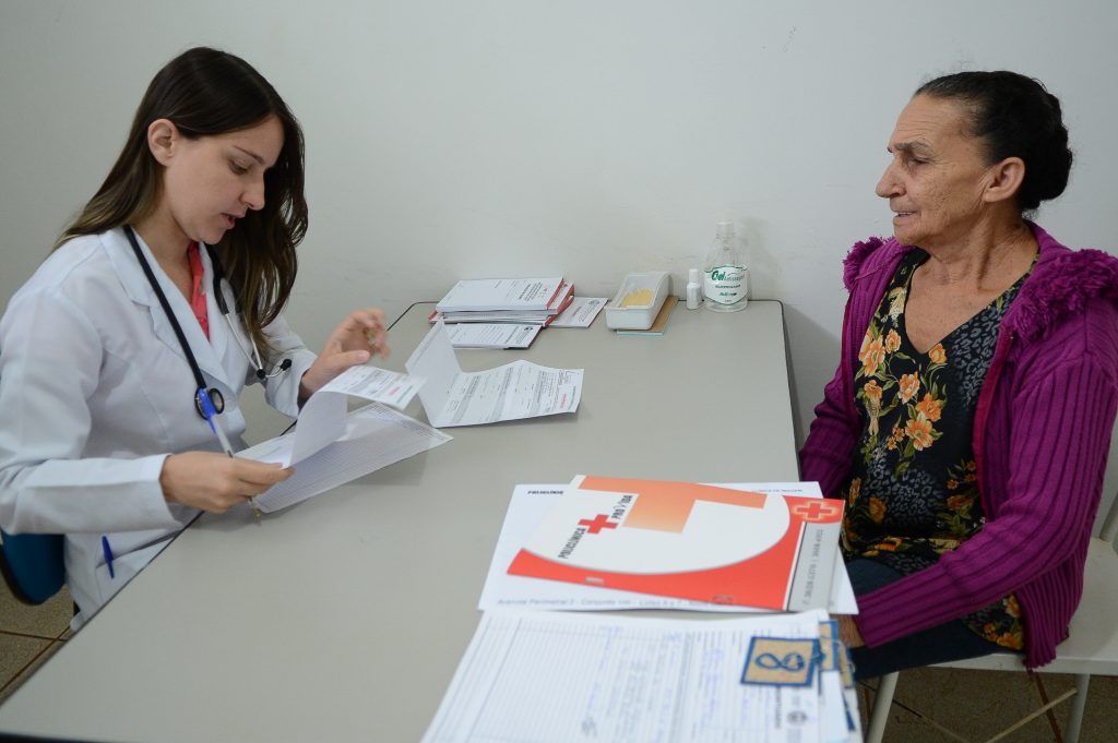 Repartições públicas suspendem atendimento à população e reabrem somente na terça-feira