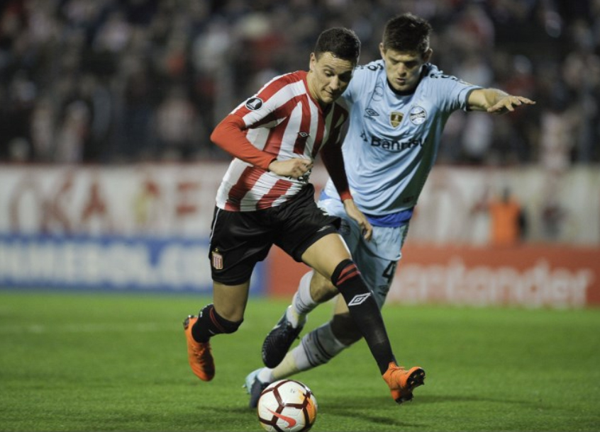 Pela Libertadores, Grêmio perde para Estudiantes e pela Sul-Americana Atético Paranaense goleia Peñarol
