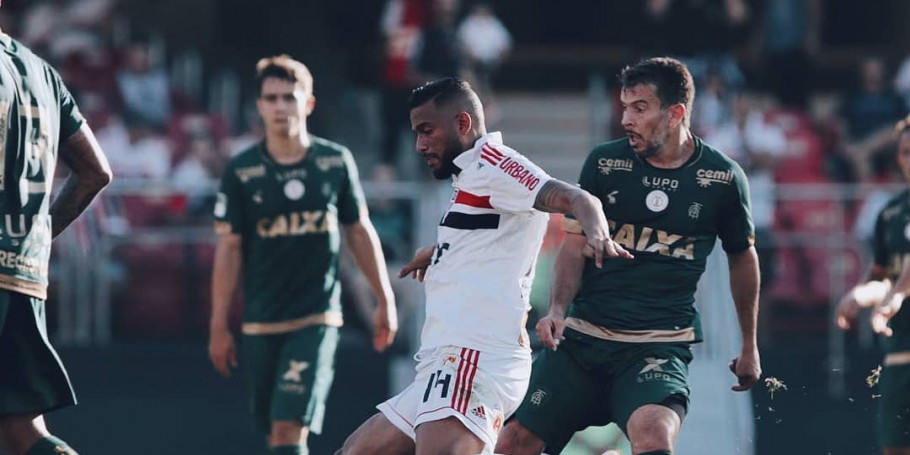 São Paulo deixa escapar a oportunidade de se isolar na liderança ao empatar com América