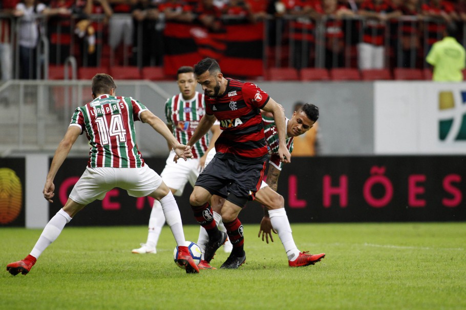 Flamengo e Fluminense e Vasco e Bangu voltam a se enfrentar pelas semifinais do Carioca