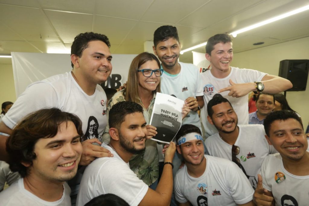 Roseana Sarney assina pacto em defesa da juventude maranhense