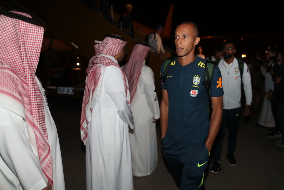 Seleção Brasileira chega a Riade para amistosos contra Arábia Saudita e Argentina