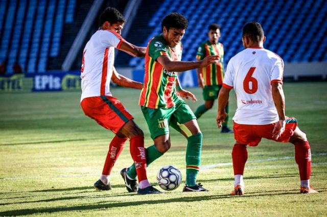 Já rebaixado para a Série C, Sampaio vence o lanterna Boa Esporte com gol de pênalti