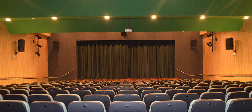 Sesc inaugura teatro com acesso a pessoas com mobilidade reduzida