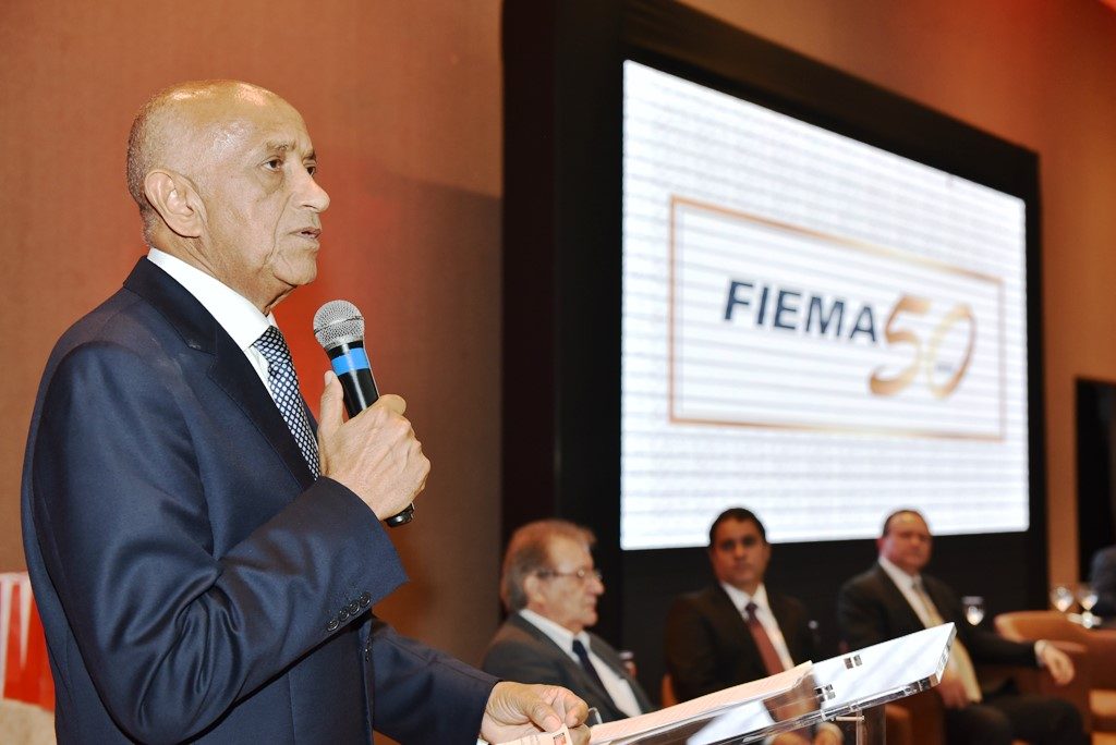 Federação das Indústrias homenageia políticos e empresários na festa dos seus cinquenta anos