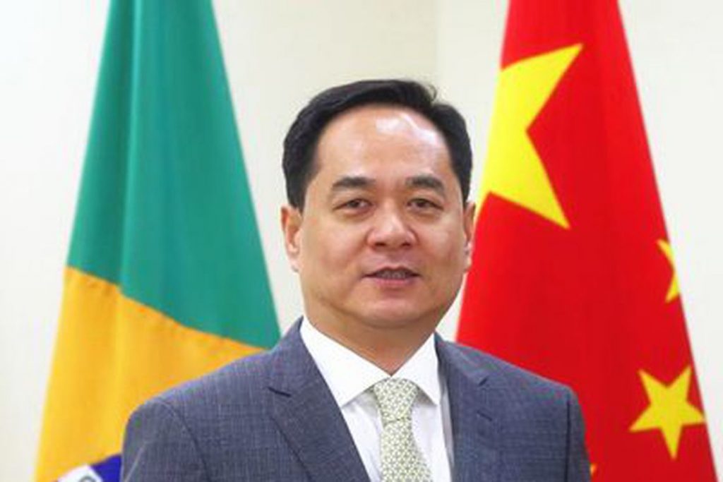 China anuncia interesse no programa de privatizações brasileiras