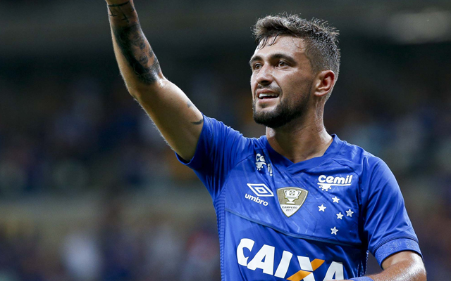 Flamengo tenta levar o uruguaio Arrascaeta para substituir Lucas Paquetá