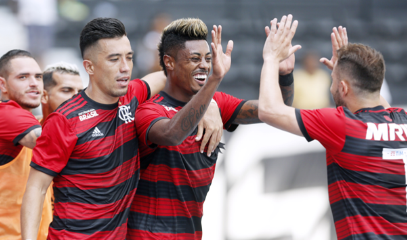 Após goleada sobre o Corinthians, Flamengo mantém oito pontos de vantagem na liderança