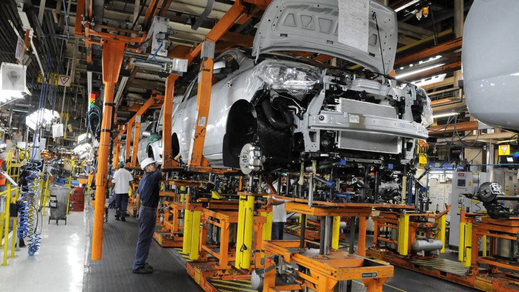 Ameaça da General Motors fechar fábricas no Brasil causa apreensão entre os metalúrgicos