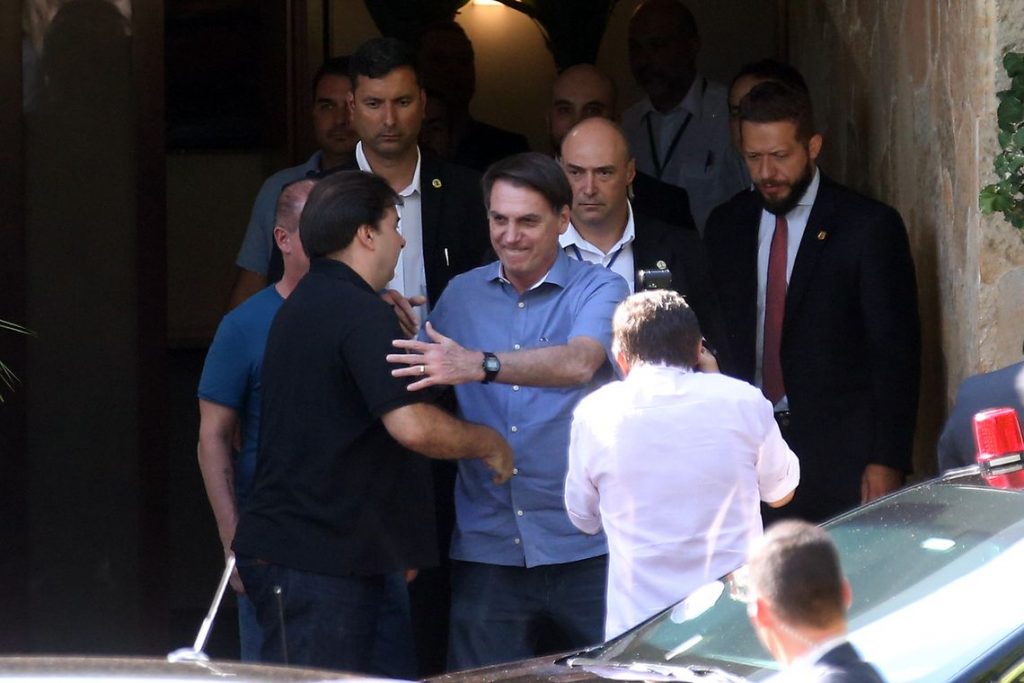 Rodrigo Maia reúne Jair Bolsonaro, Dias Toffoli e Alcolumbre em churrasco