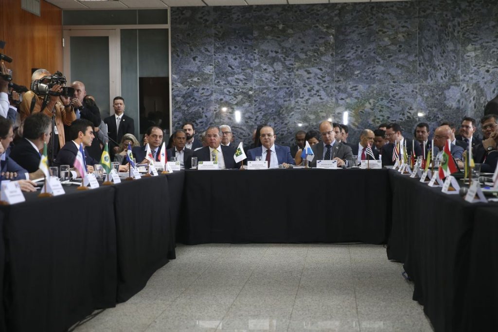 Governo federal apresenta plano para recuperação fiscal dos estados