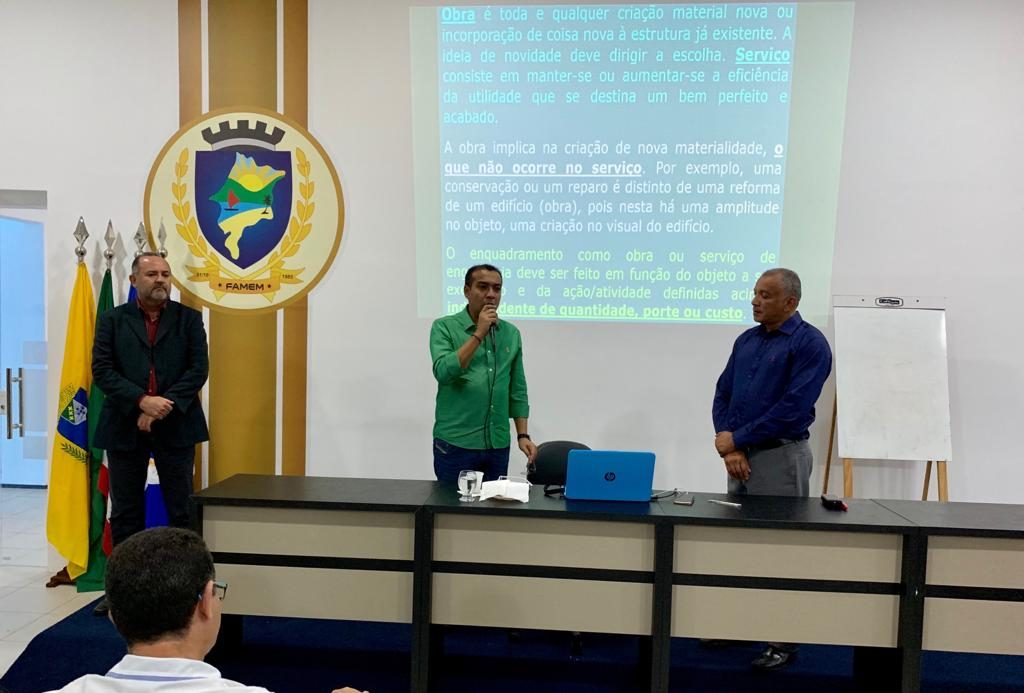 Escola de Gestão da Famem realiza curso para capacitar gestores municipais