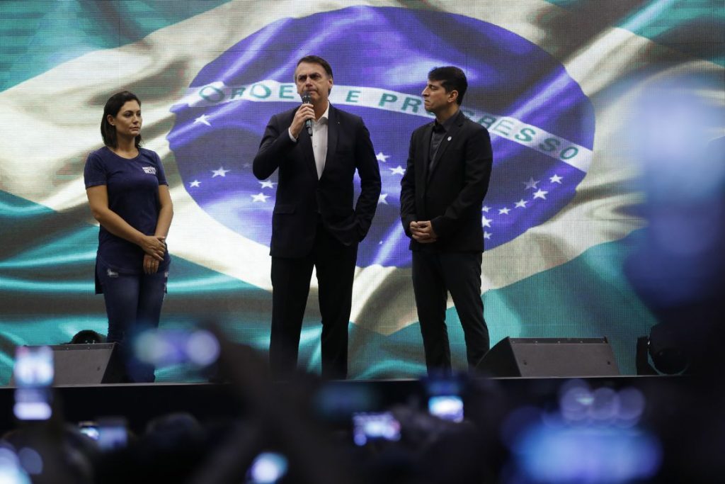 Povo foi às ruas em defesa da nação, diz presidente Bolsonaro