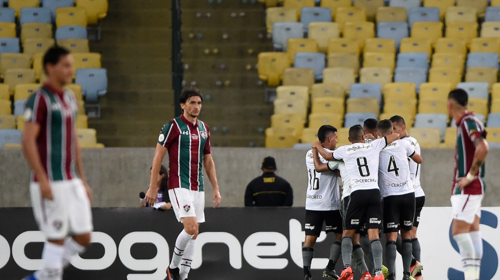 Botafogo assume vice-liderança após derrotar Fluminense e Corinthians e Grêmio empatam
