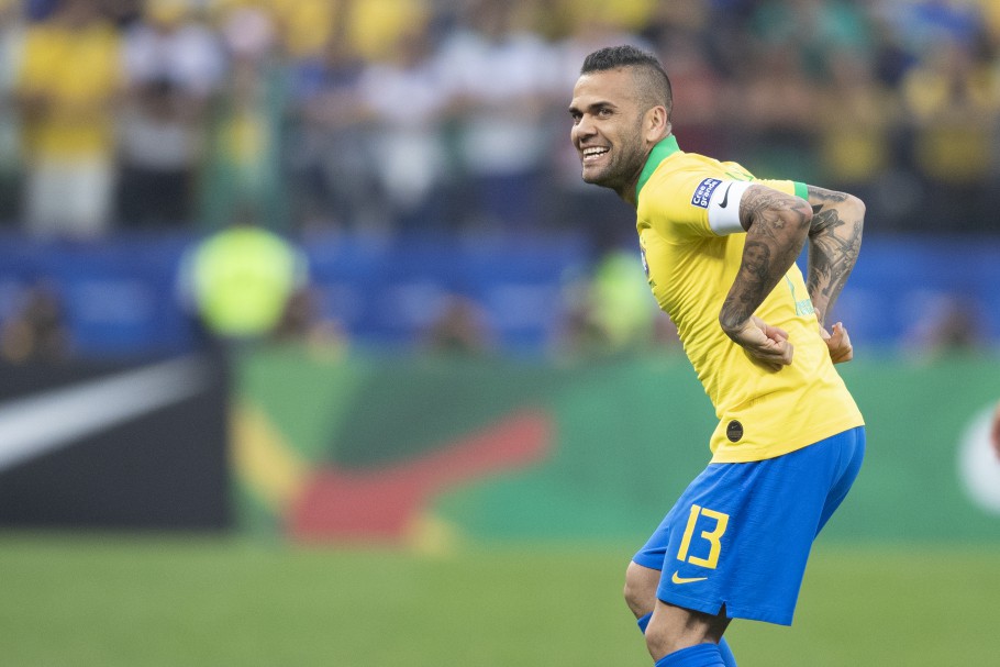 Nas cobranças de pênaltis, Brasil vence Paraguai e pega Argentina ou Venezuela
