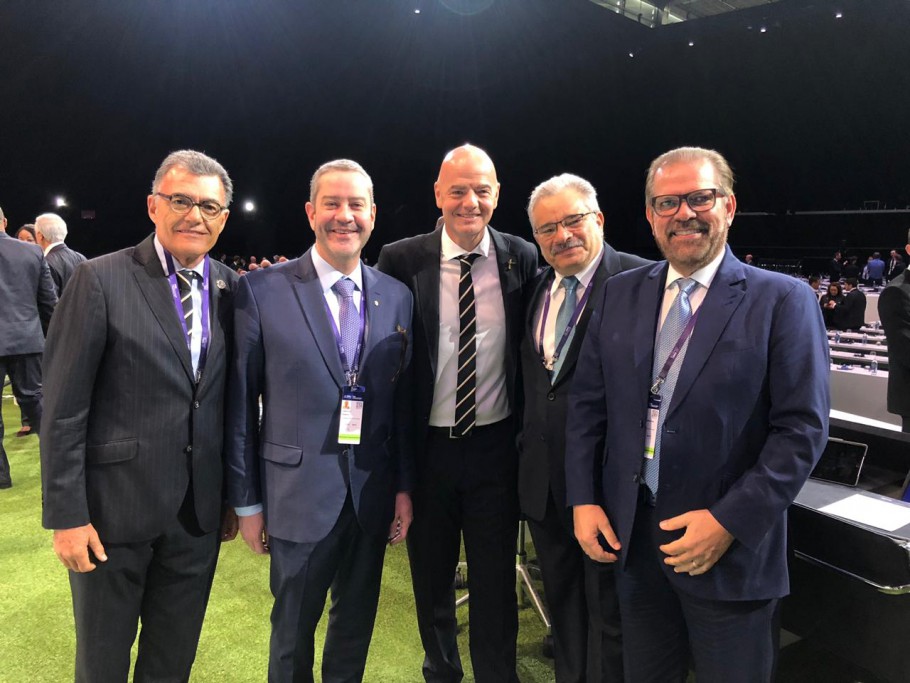 Fernando Sarney participa com Rogério Caboclo de Congresso da Fifa em Paris