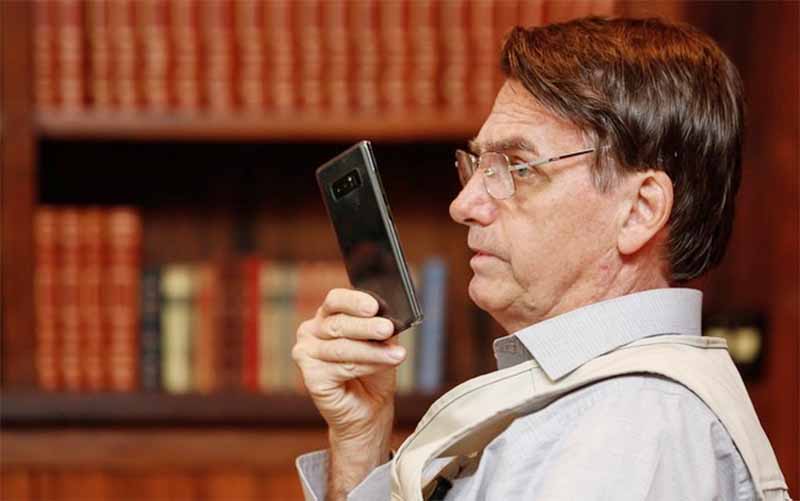 Jair Bolsonaro diz que vai abrir caixa preta da Amazônia na reunião com governadores hoje