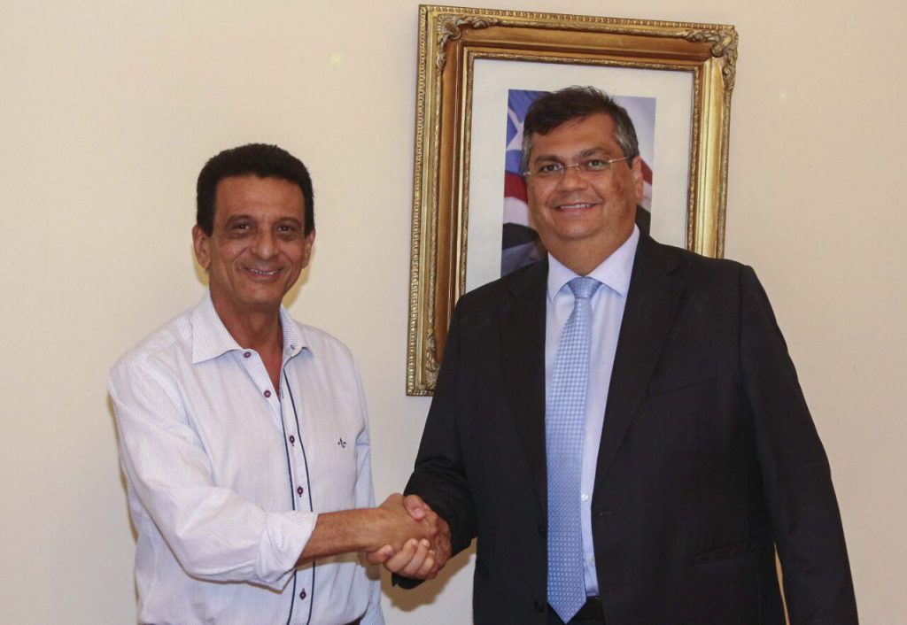Apesar de proibir homenagem a pessoa viva em logradouro público, Flávio Dino é nome de bairro