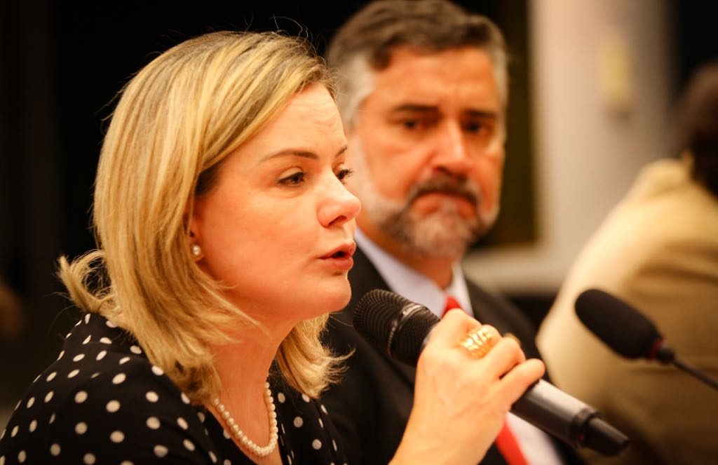 Para líderes petistas, TRF4 atuou como pelotão de fuzilamento ao condenar Lula