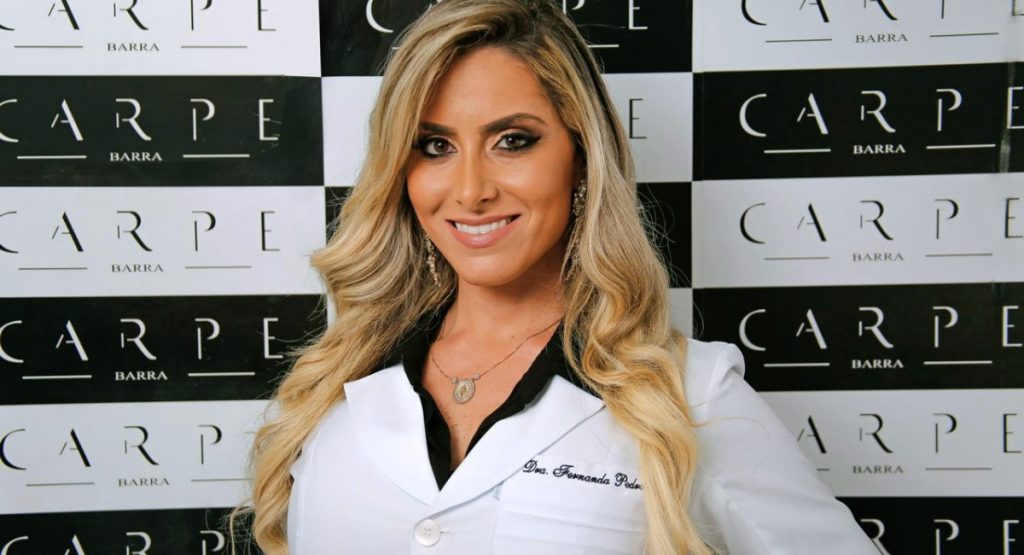 Ex-assistente de palco do Datena é garota propaganda da Maria Gueixa