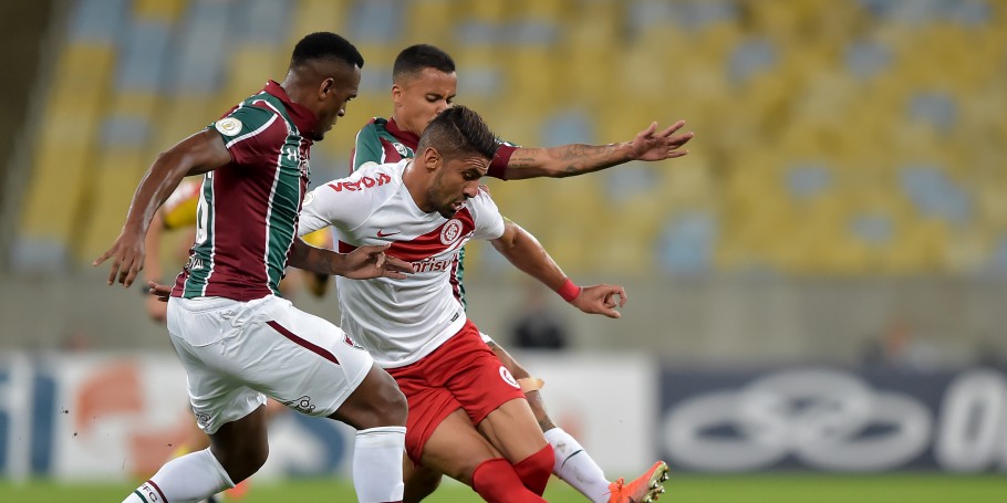 Fluminense reencontra o caminho das vitórias, vence Internacional e sai da zona do rebaixamento