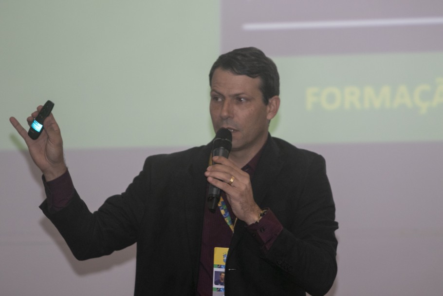 Comissão de Aebitragem da CBF visita Vasco para explicar mudanças nas regras de futebol